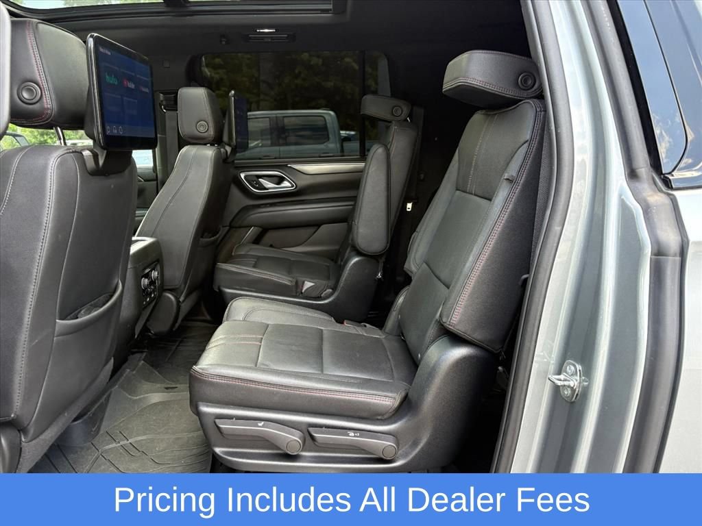 Used 2023 Chevrolet Suburban RST w/ Luxury Package AWD/4WD image 19