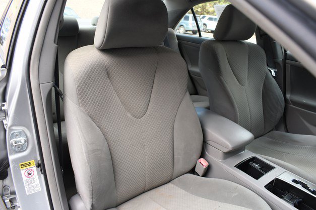 Used 2009 Toyota Camry LE FWD image 26