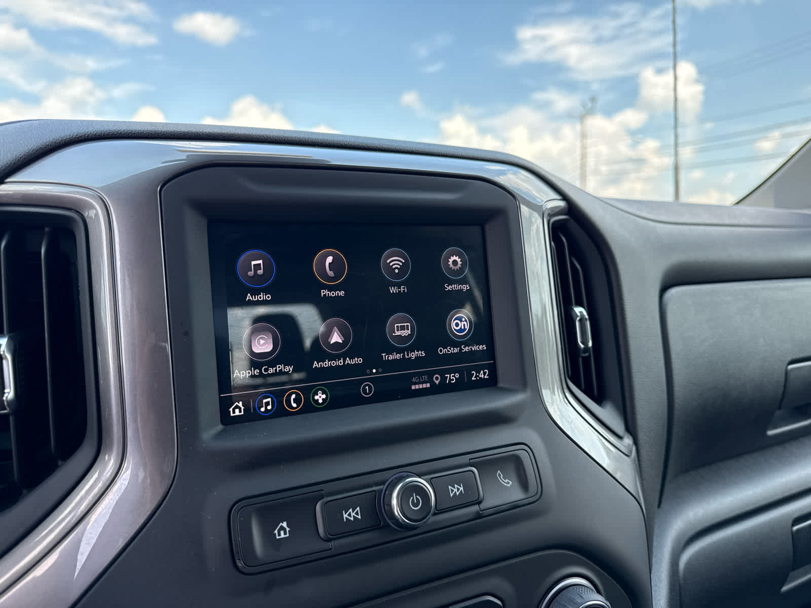 Certified 2024 Chevrolet Silverado 2500 Custom w/ Custom Convenience Package AWD/4WD image 16
