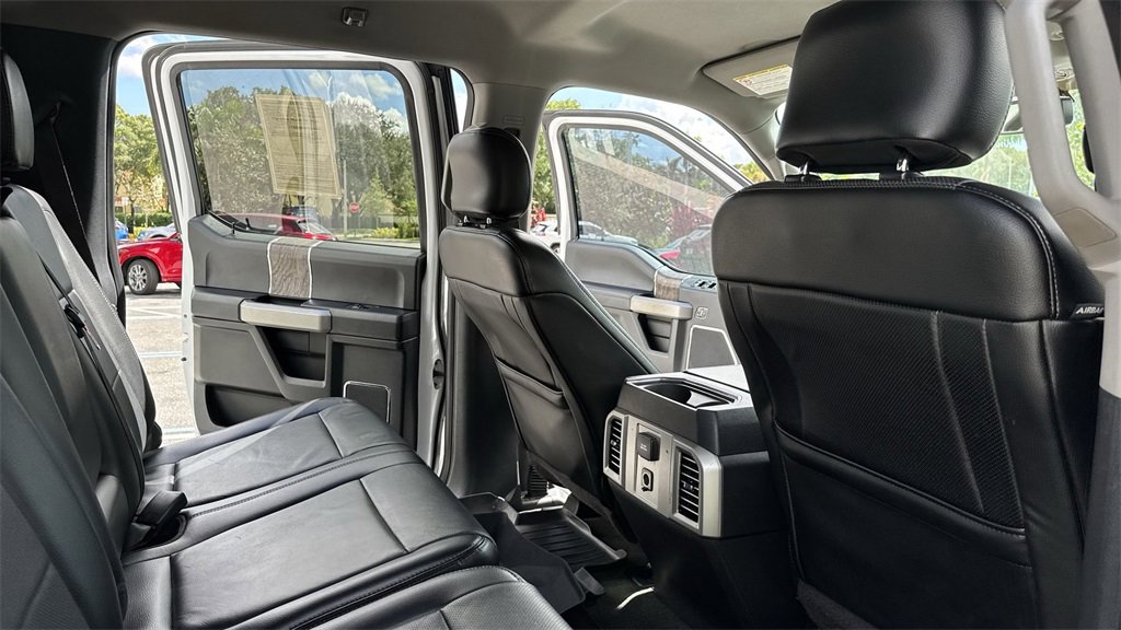 Used 2017 Ford F350 Lariat w/ Chrome Package image 34