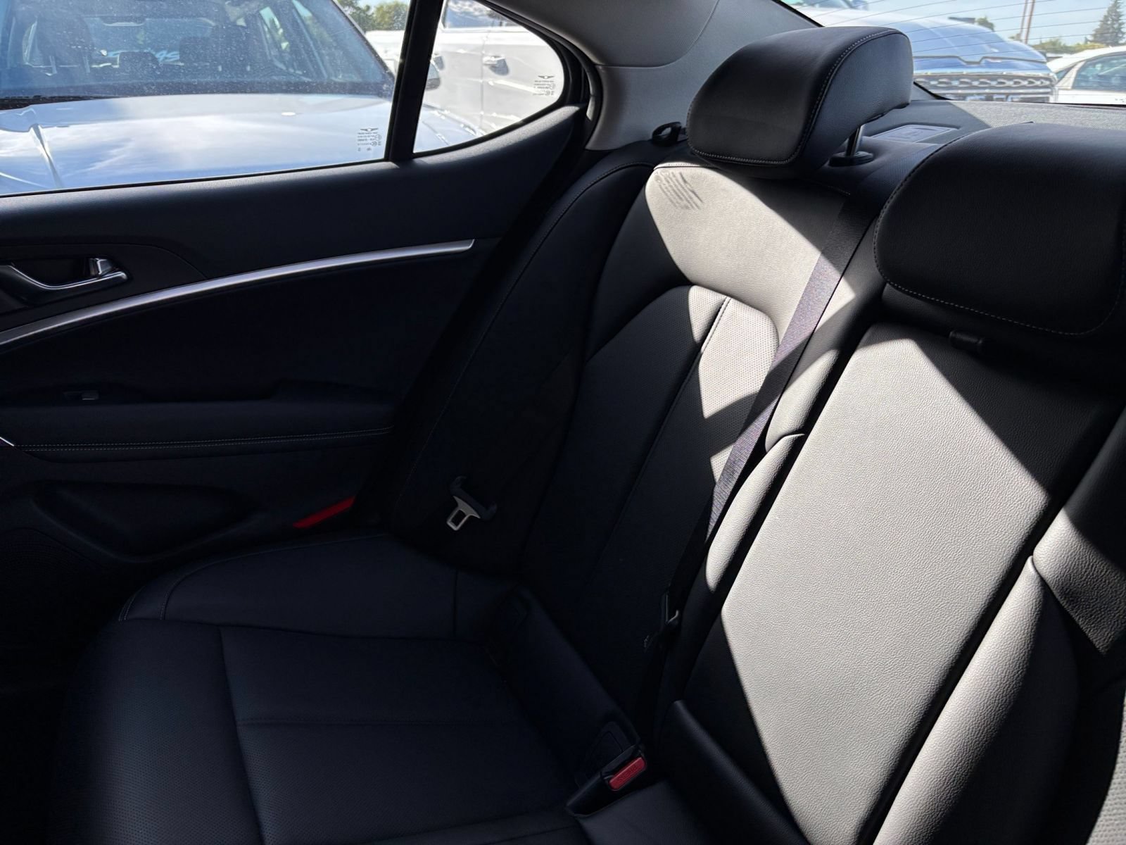Used 2026 Genesis G70 2.5T RWD image 40