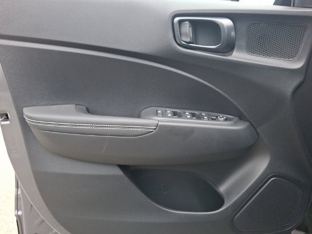 New 2026 Hyundai Venue SEL FWD image 12