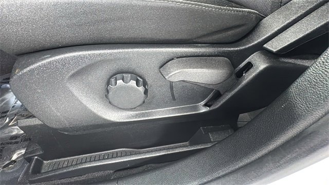 Used 2024 Ford Edge SE image 11