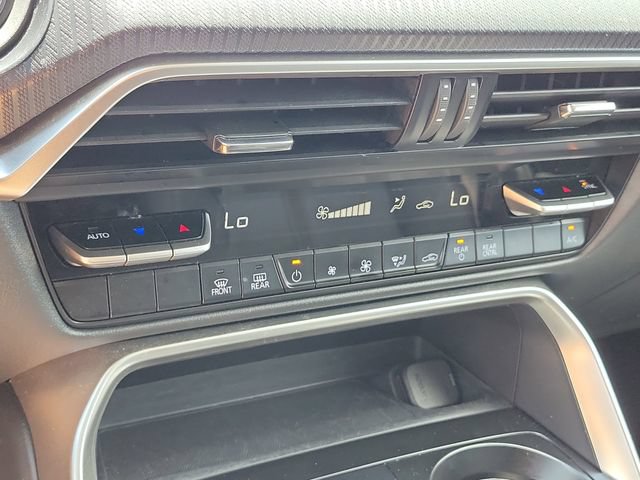 Used 2025 MAZDA CX-90 3.3 Turbo w/ Select Package AWD/4WD image 31