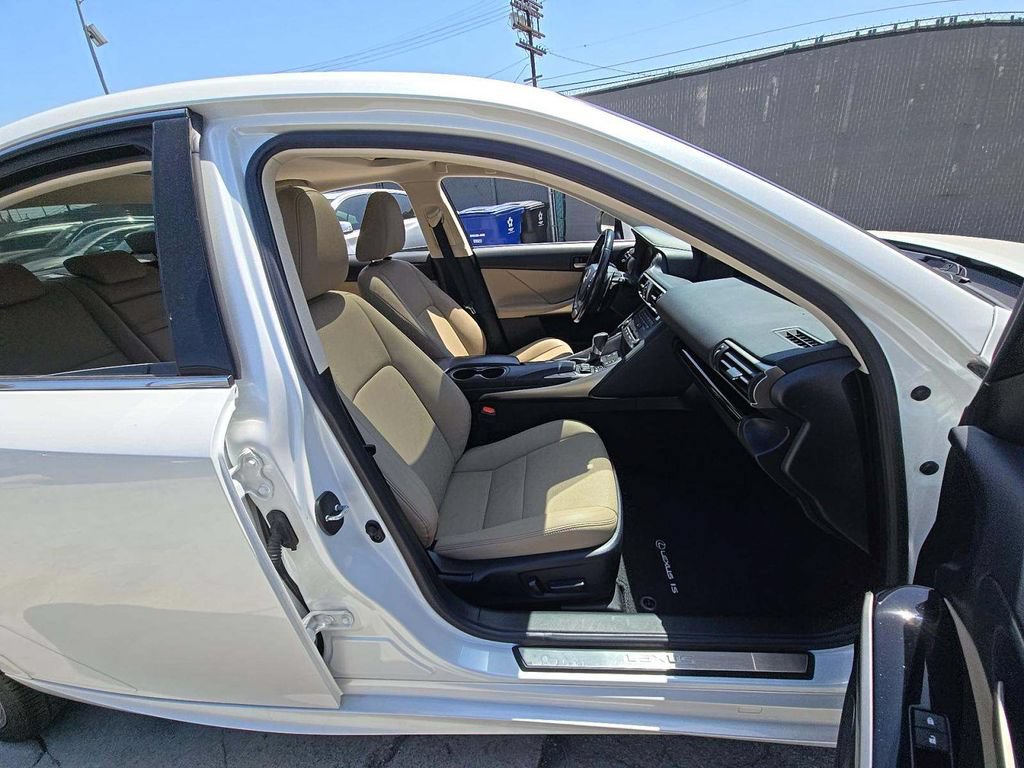 Used 2020 Lexus IS 300 w/ Navigation Package RWD image 6
