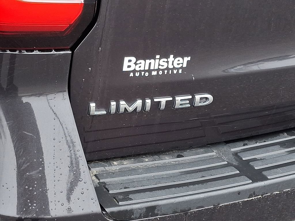 Used 2024 Ford Expedition Limited image 34