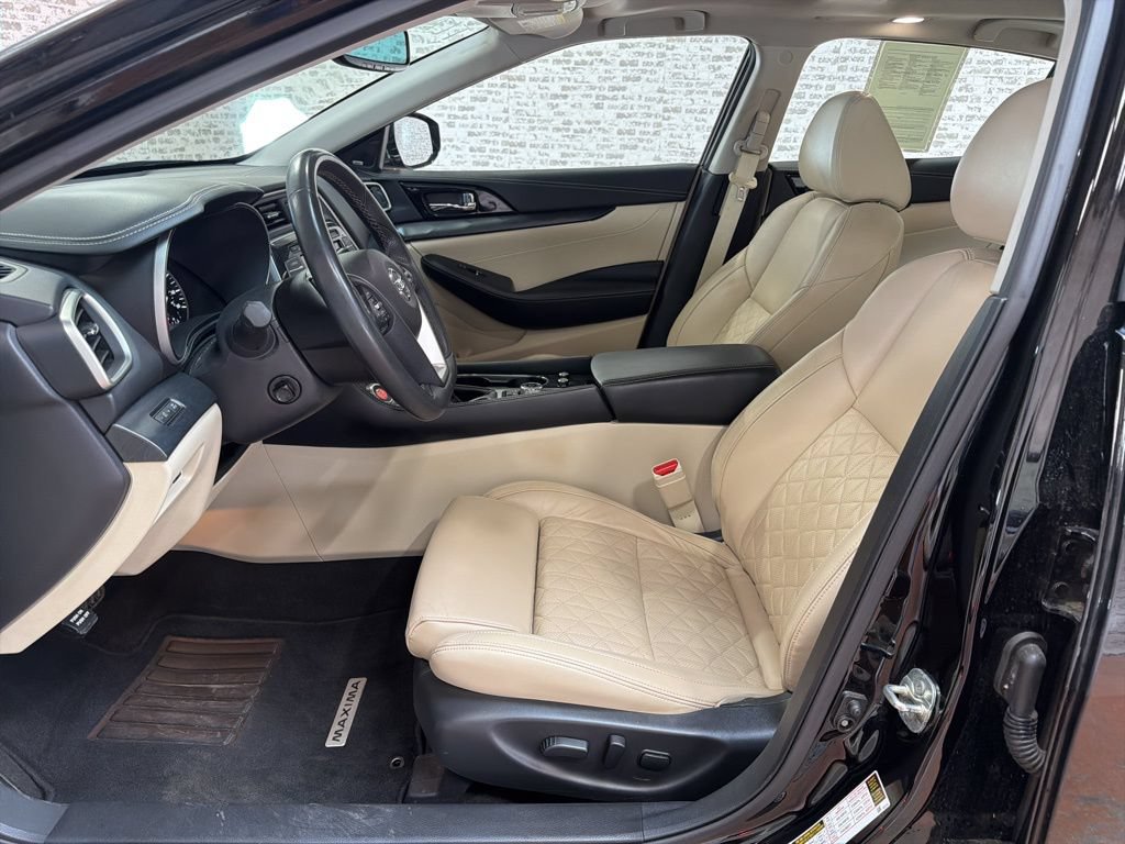 Used 2022 Nissan Maxima Platinum w/ Sport Mat Group FWD image 24