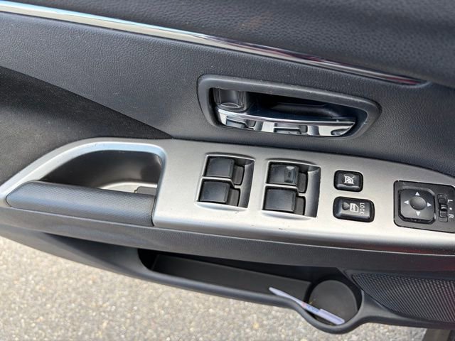 Used 2019 Mitsubishi Outlander Sport ES FWD image 28