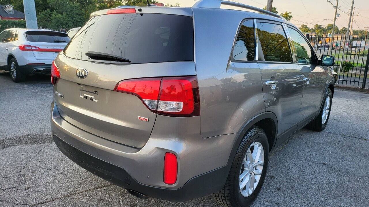 Used 2014 Kia Sorento LX w/ Touring Package (LX) FWD image 8