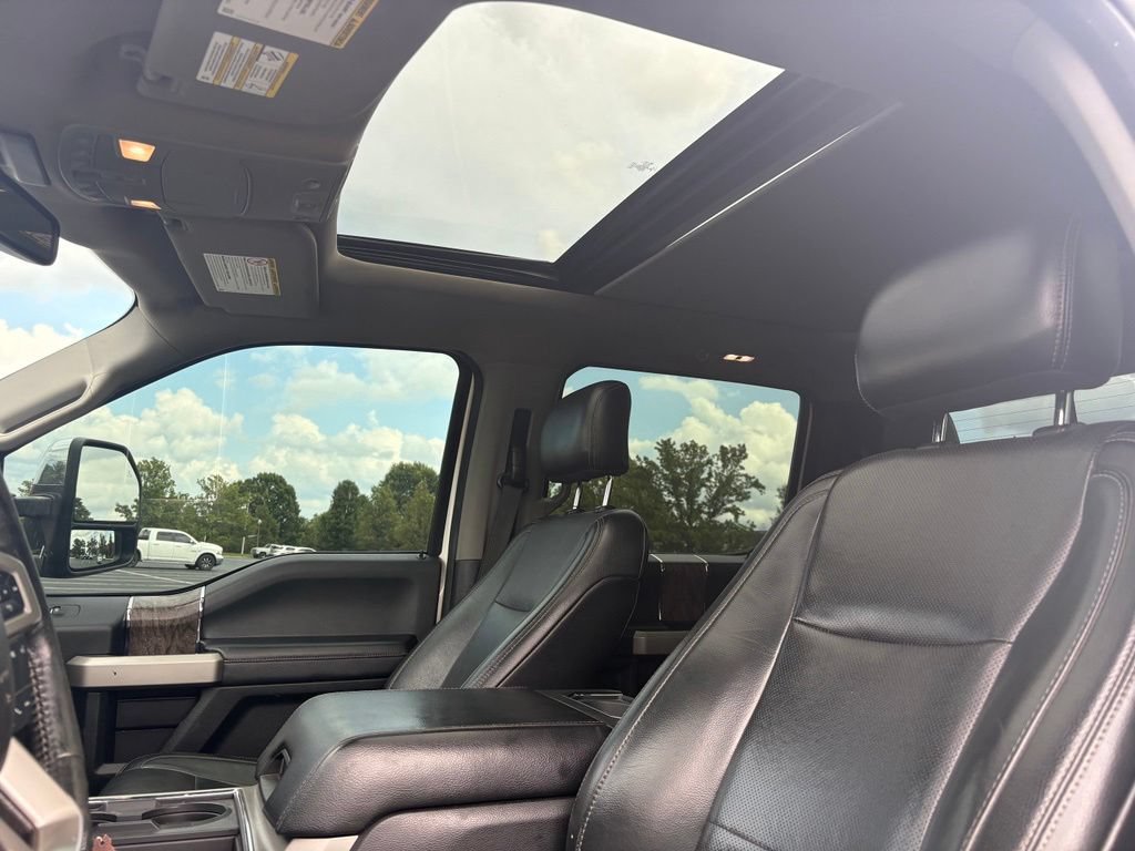 Used 2017 Ford F250 Lariat w/ Lariat Ultimate Package AWD/4WD image 12