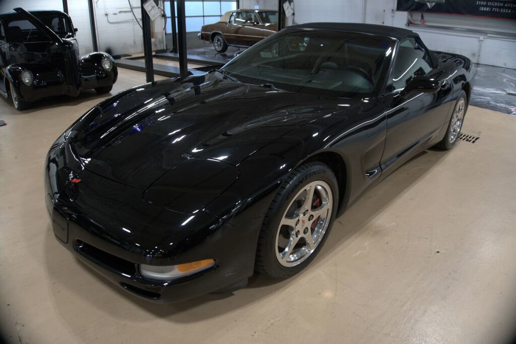 Used 2002 Chevrolet Corvette Convertible w/ Preferred Equipment Group2 image 1
