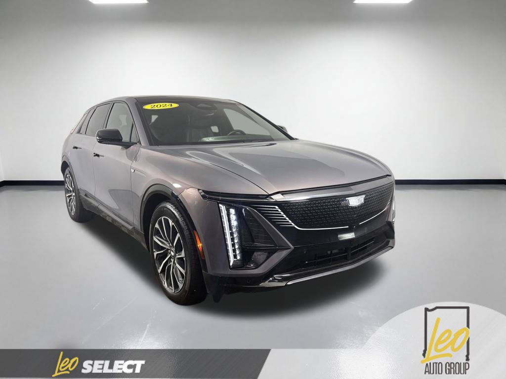 Used 2024 Cadillac Lyriq Sport w/ LPO, Floor Liner Package AWD/4WD image 7