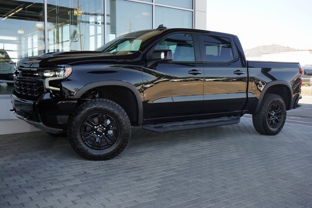 New 2026 Chevrolet Silverado 1500 ZR2 w/ Dark Appearance Package image 4