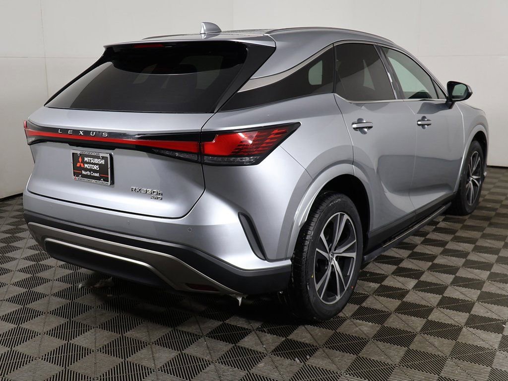 Used 2024 Lexus RX 350h w/ Cold Area Package image 11
