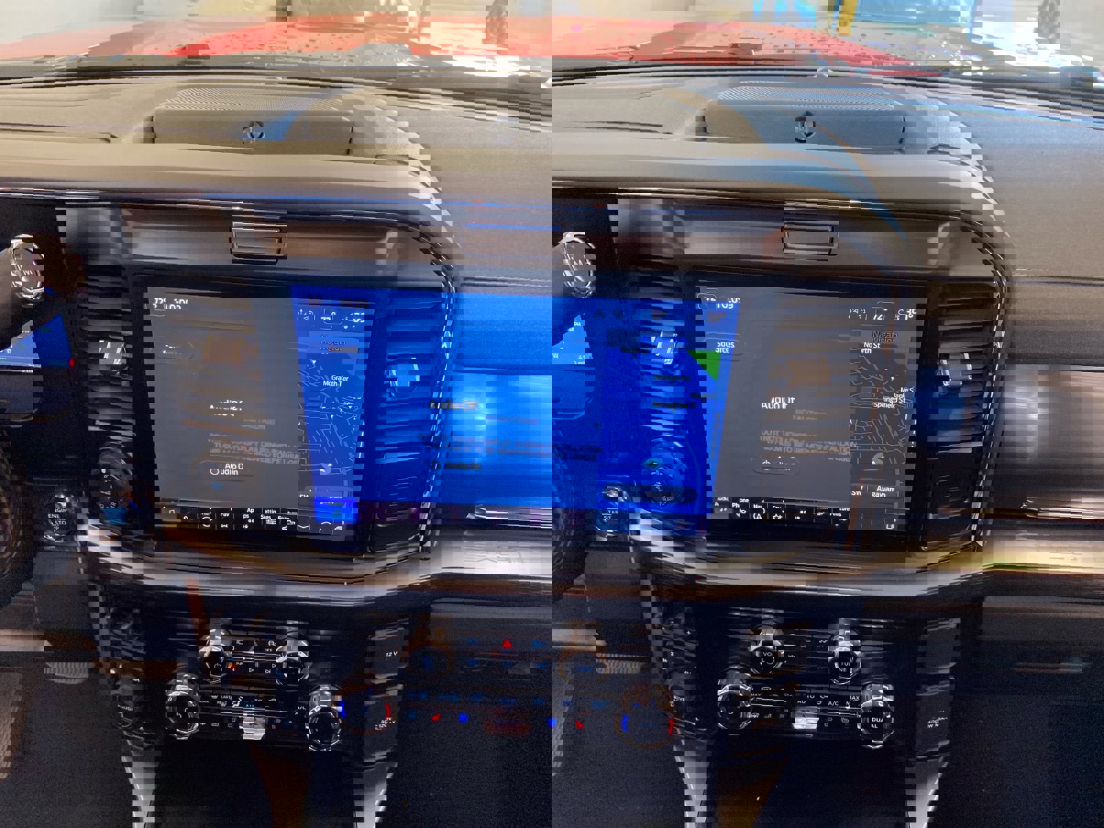 New 2026 Ford F350 Lariat w/ Lariat Premium Package image 22