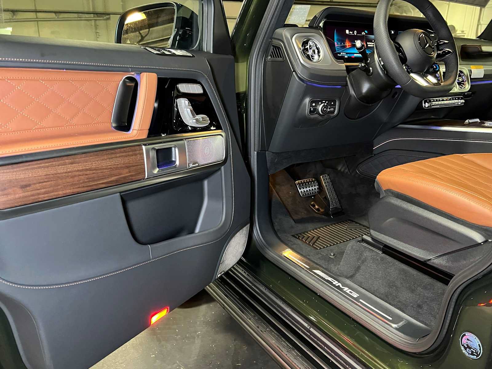 New 2027 Mercedes-Benz G 63 AMG 4MATIC image 20