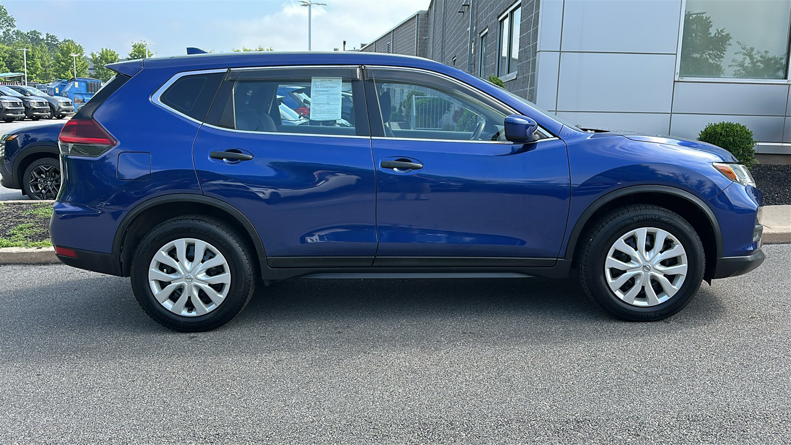 Used 2019 Nissan Rogue S AWD/4WD image 28