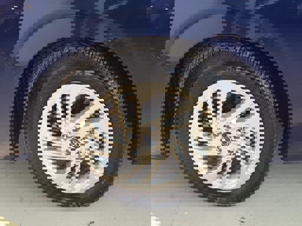 Used 2025 Subaru Impreza 2.0i image 8