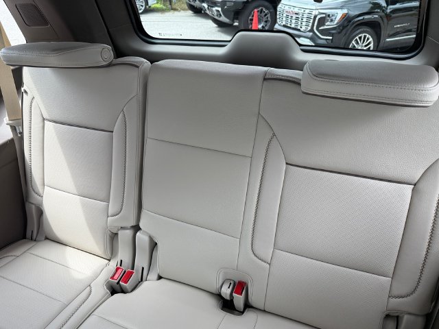 New 2027 GMC Yukon Denali w/ Denali Reserve Package AWD/4WD image 12