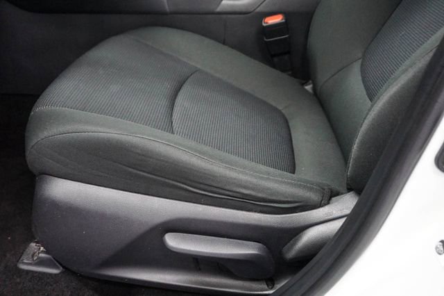 Used 2024 Toyota RAV4 LE AWD/4WD image 7