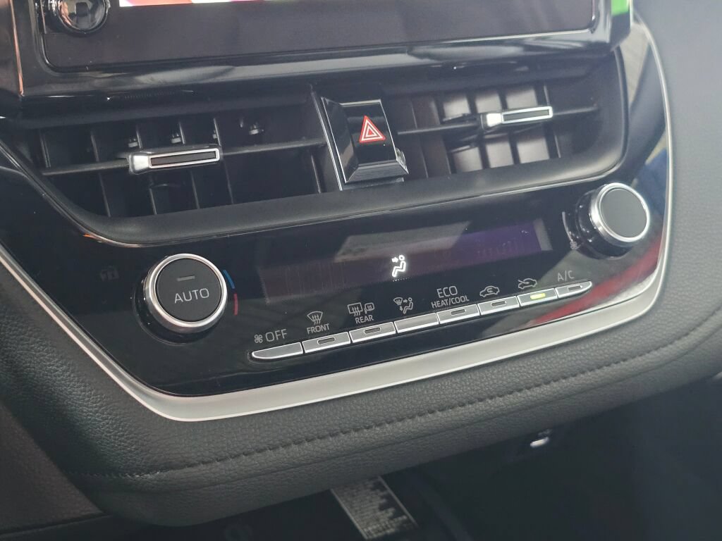 Used 2024 Toyota Corolla XSE FWD image 33