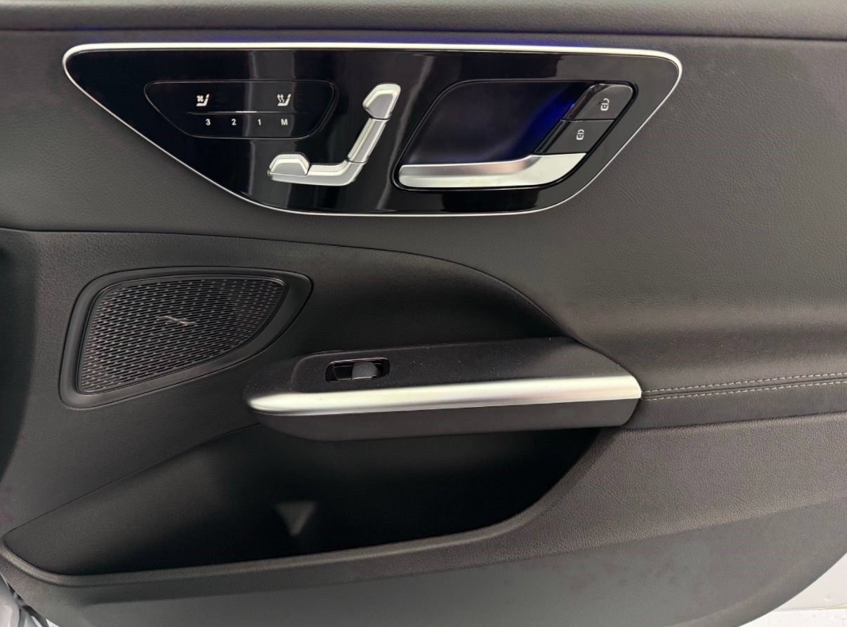 New 2026 Mercedes-Benz C 300 Sedan image 28