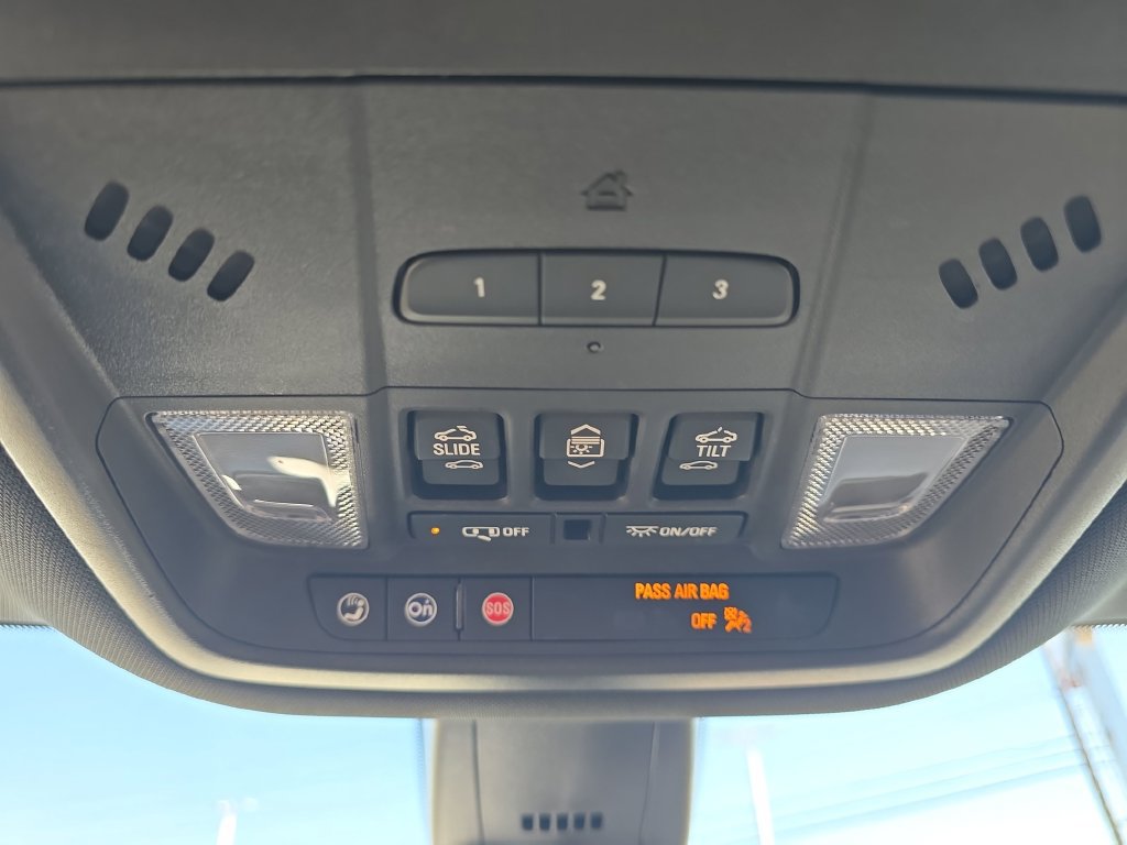 Used 2023 Buick Enclave Avenir AWD/4WD image 39