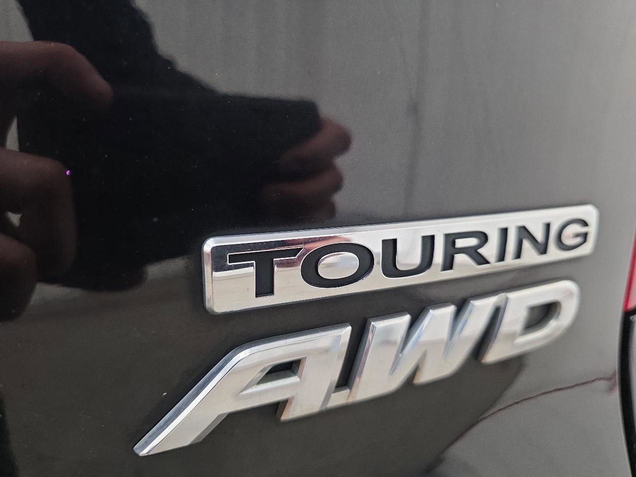 Used 2016 Honda Pilot Touring image 12