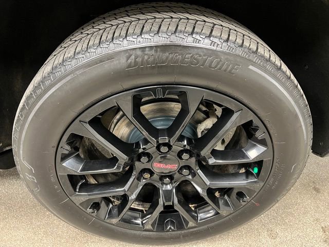 Used 2022 GMC Yukon XL Denali AWD/4WD image 16