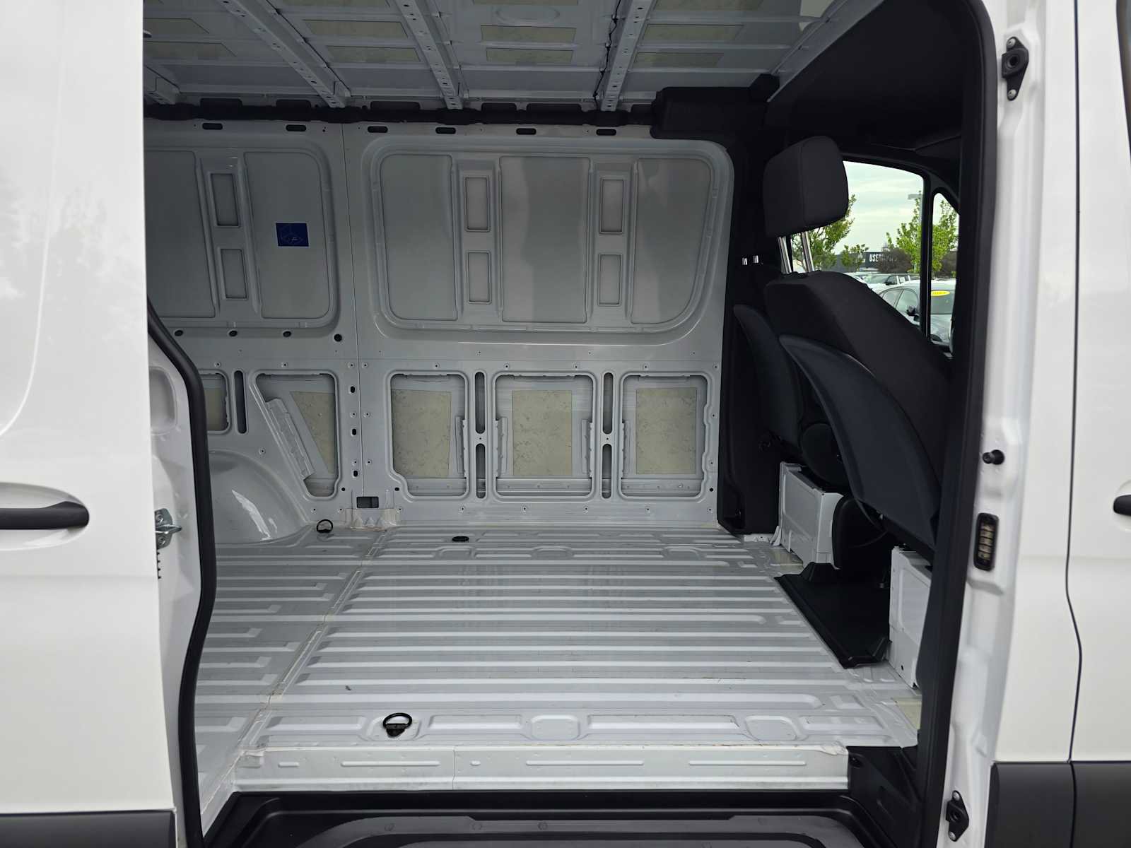 Used 2025 Mercedes-Benz Sprinter 2500 image 13