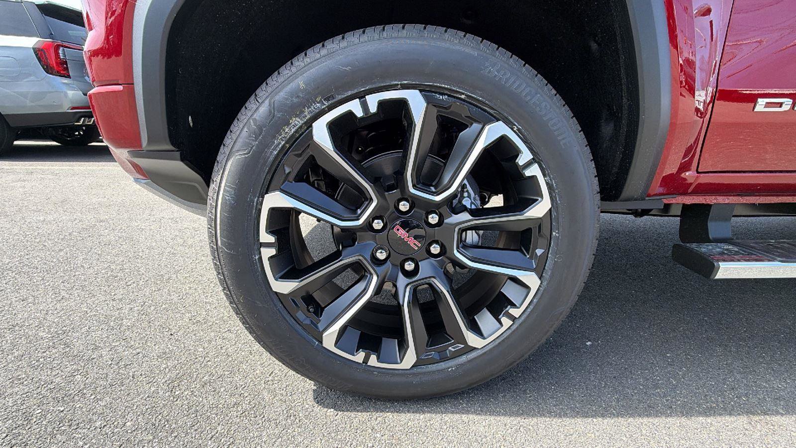 New 2026 GMC Canyon Denali AWD/4WD image 9