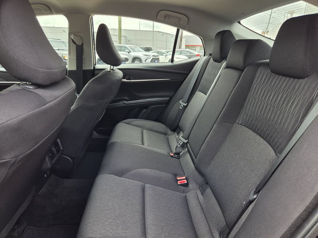 Used 2026 Toyota Camry LE FWD image 28