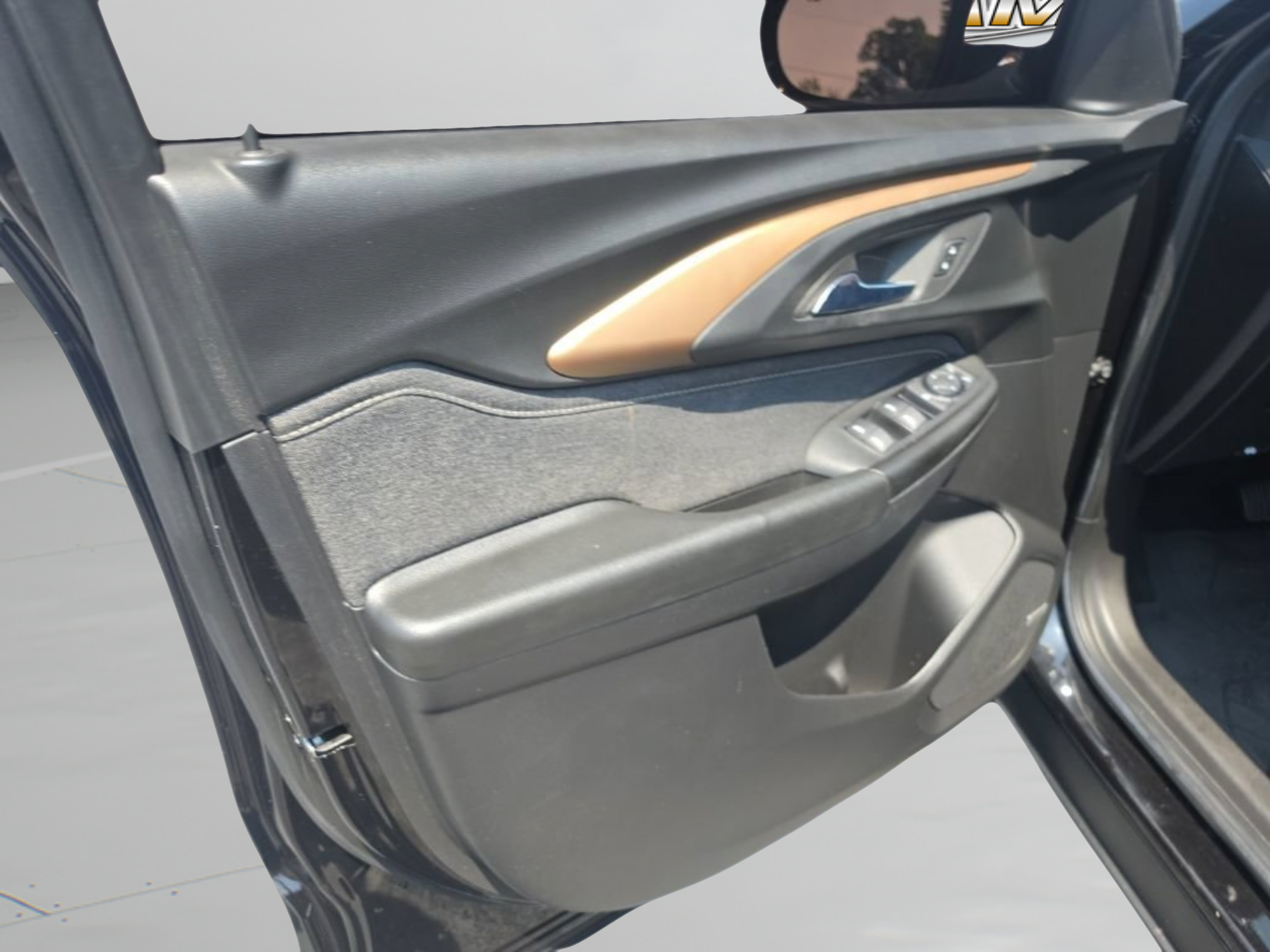 Used 2021 Chevrolet TrailBlazer ACTIV w/ Technology Package FWD image 13