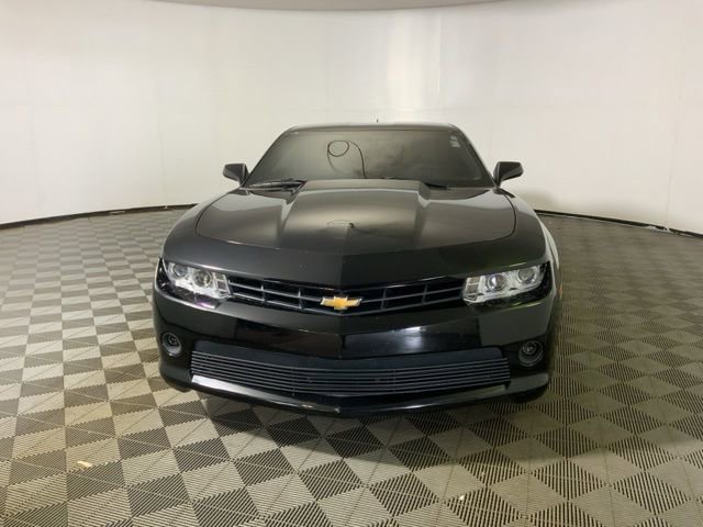 Used 2015 Chevrolet Camaro LS RWD image 3