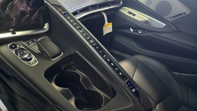 New 2025 Chevrolet Corvette Stingray Preferred Cpe w/ Z51 Performance Package image 23