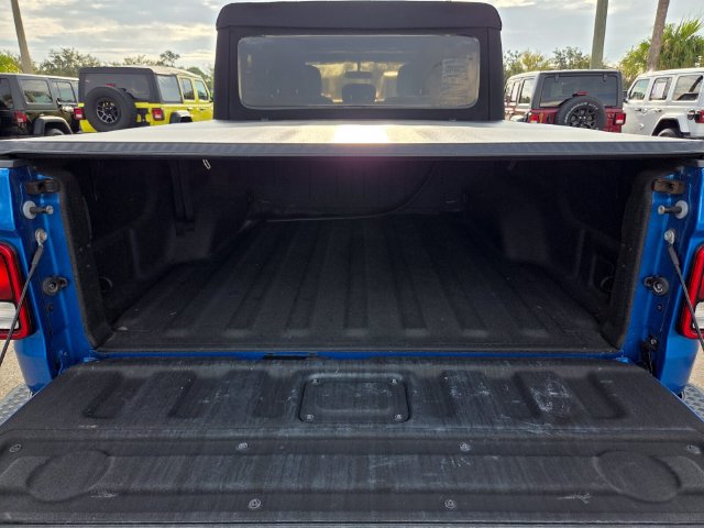 Used 2020 Jeep Gladiator Mojave w/ Trailer Tow Package AWD/4WD image 17