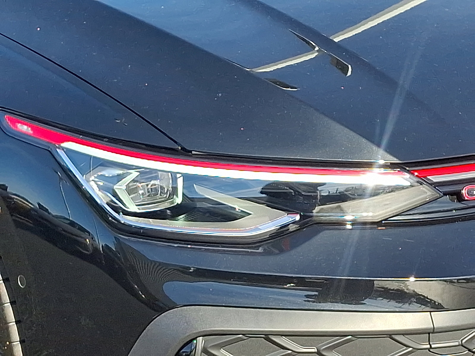 Certified 2025 Volkswagen GTI Autobahn image 9