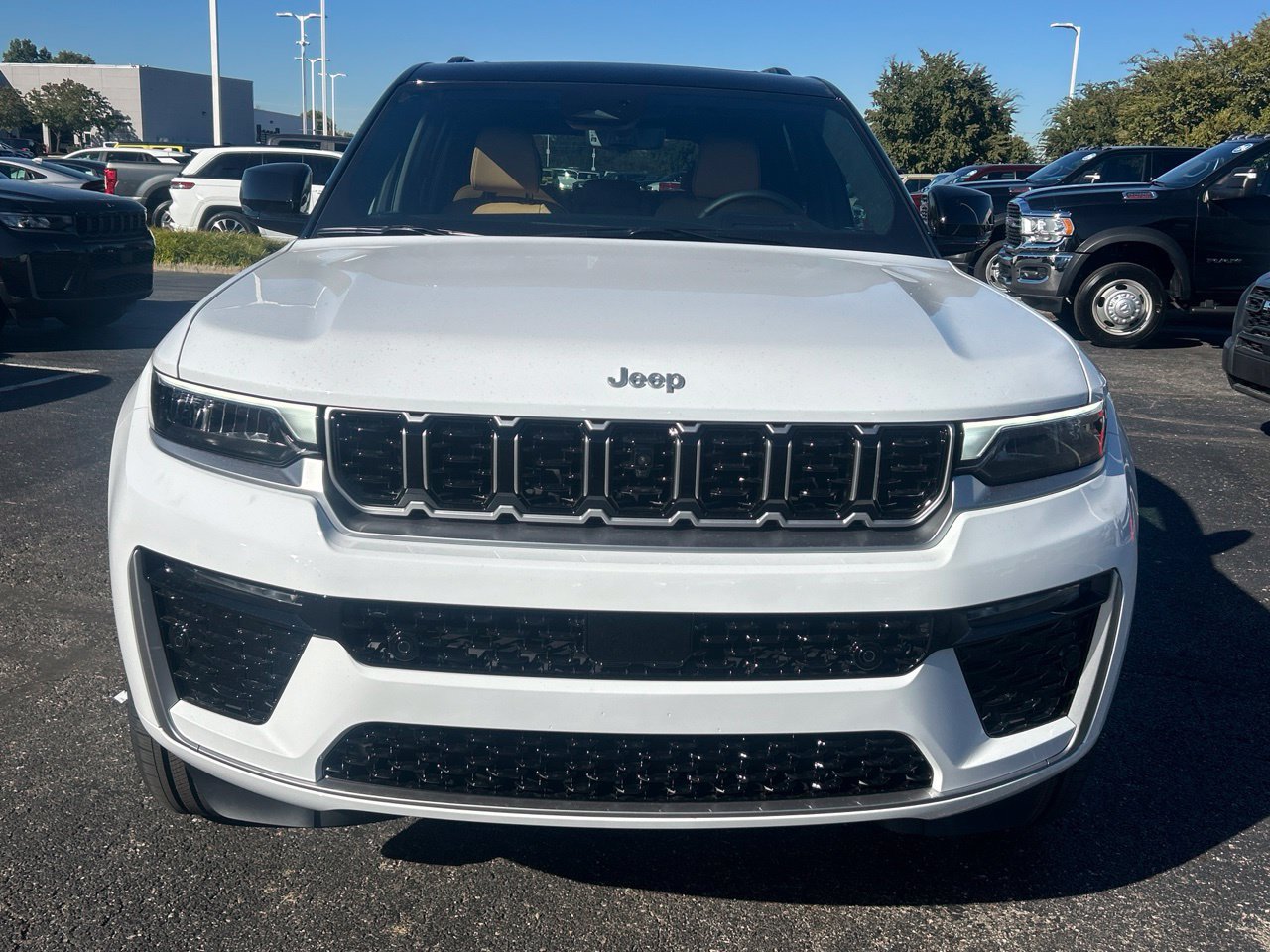 New 2027 Jeep Grand Cherokee Summit AWD/4WD image 8