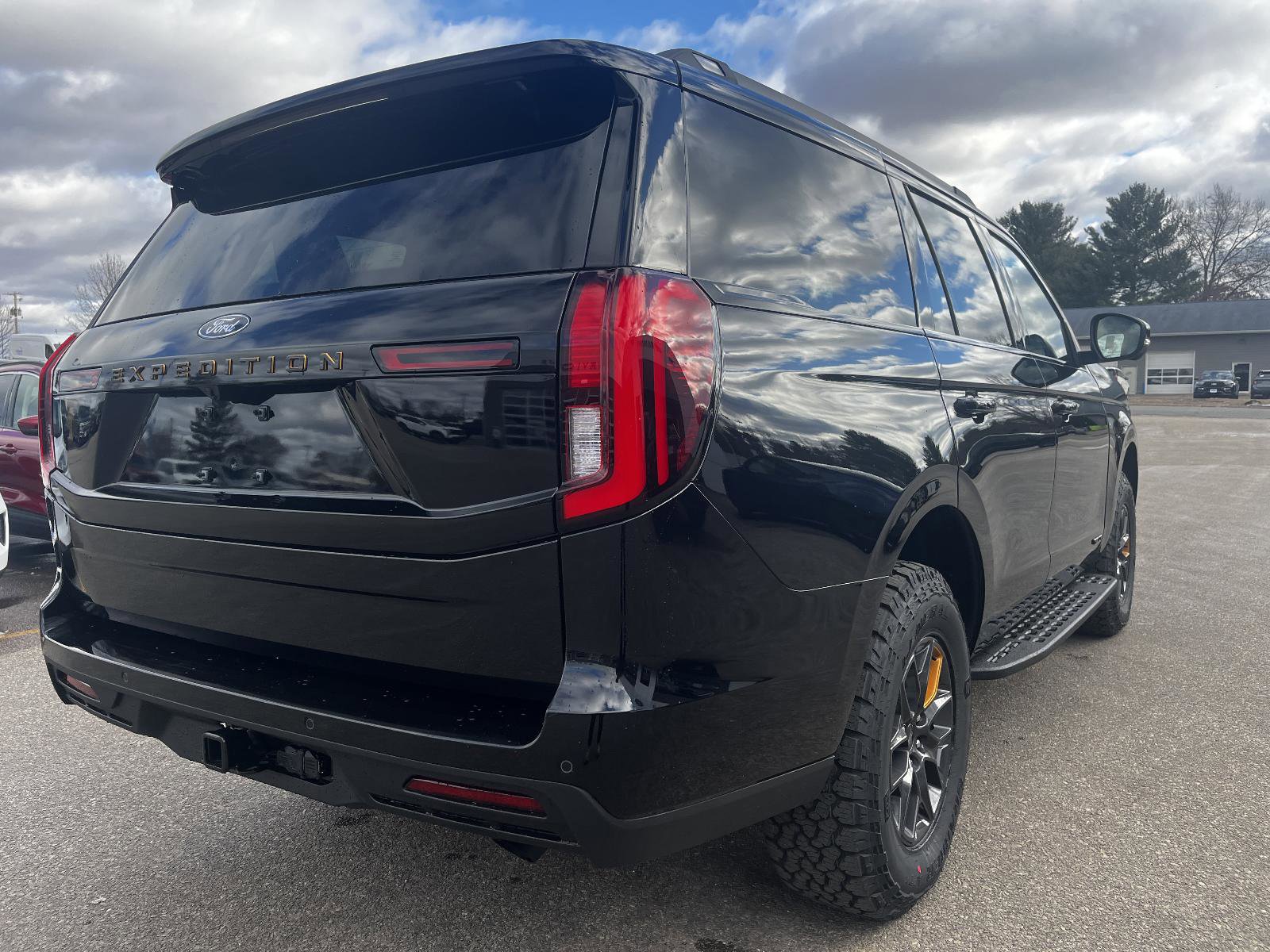 New 2026 Ford Expedition Tremor image 6