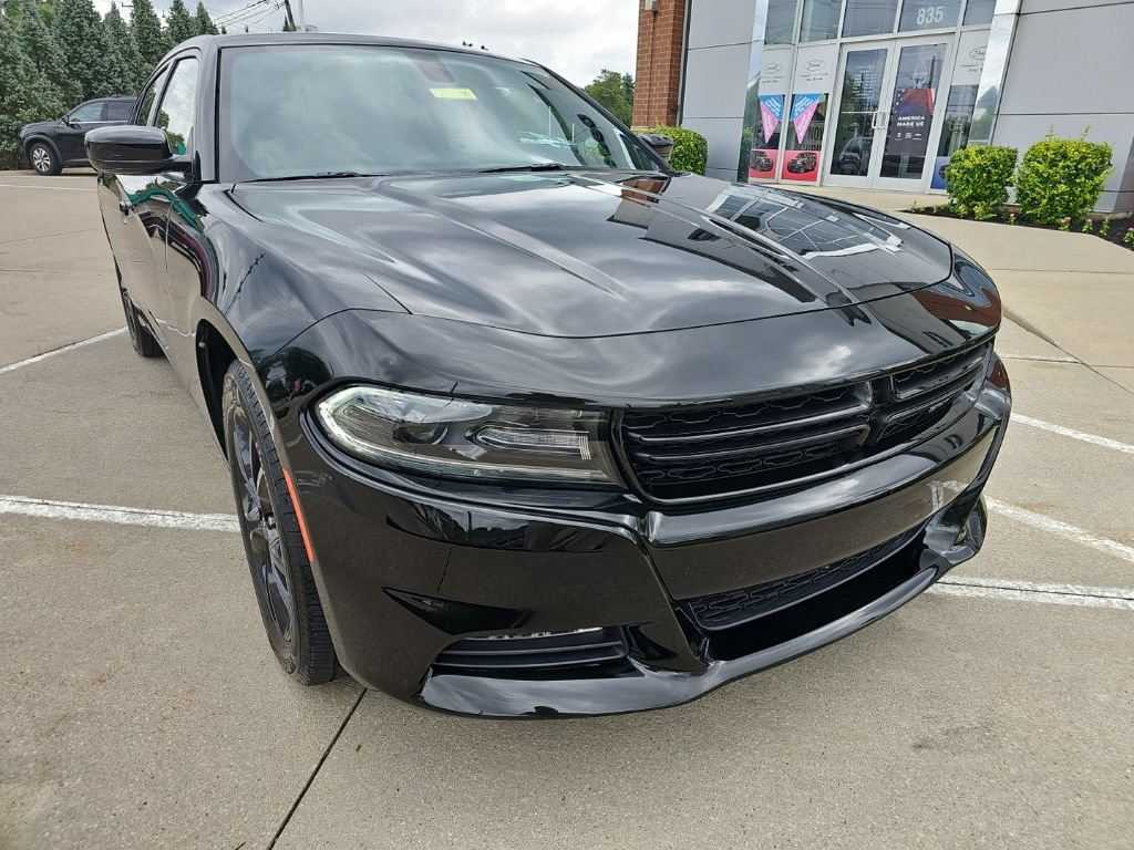 Certified 2020 Dodge Charger SXT w/ Blacktop Package AWD/4WD image 5