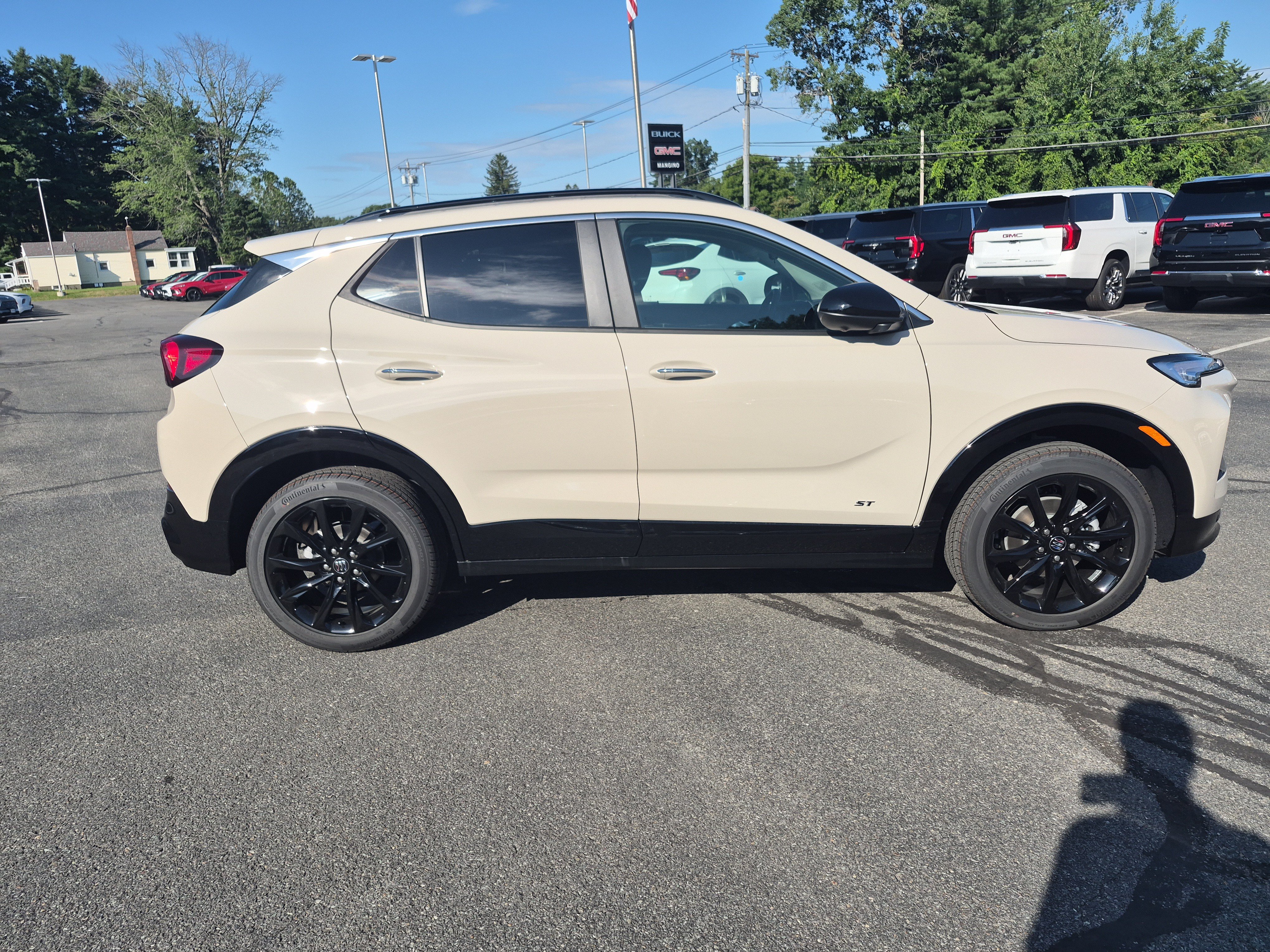 Used 2026 Buick Encore GX Sport Touring w/ Studio Series AWD/4WD image 6