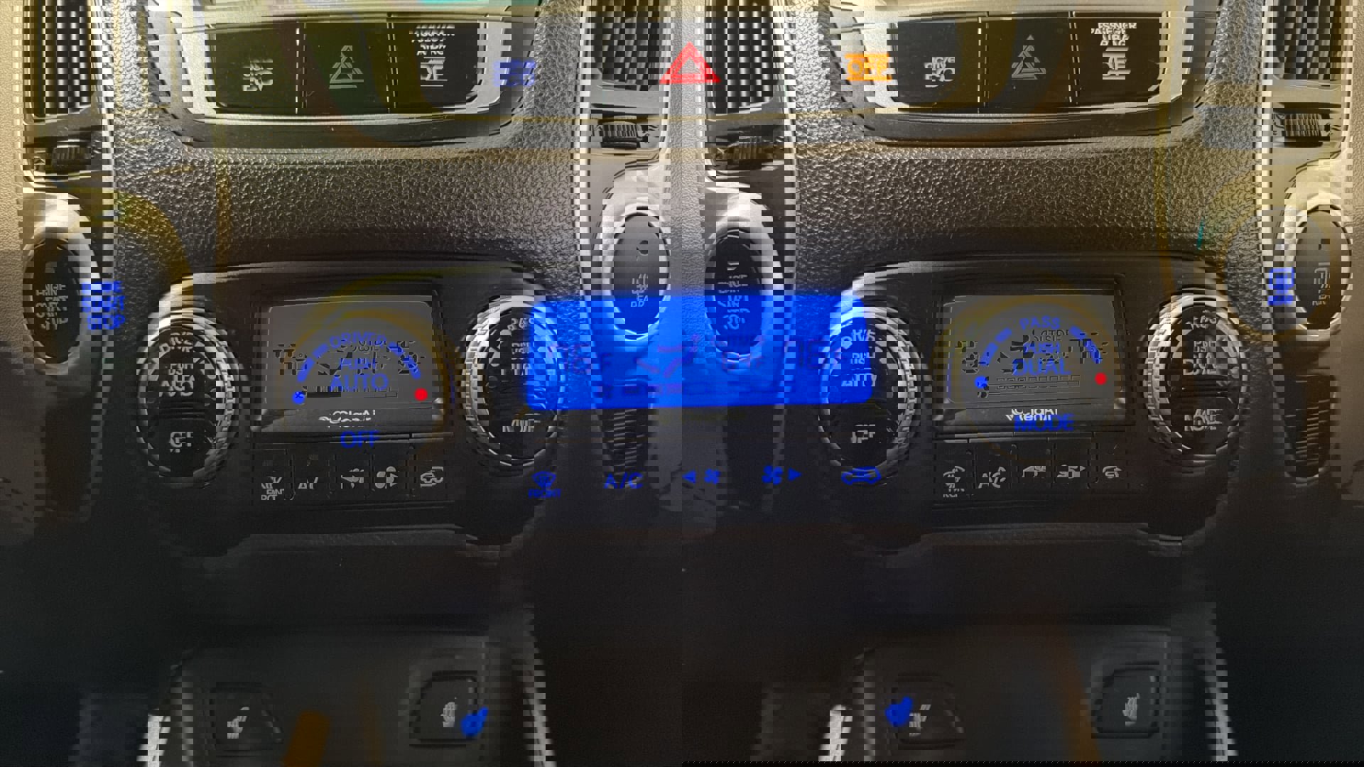 Used 2013 Hyundai Tucson Limited w/ Premium Pkg image 28