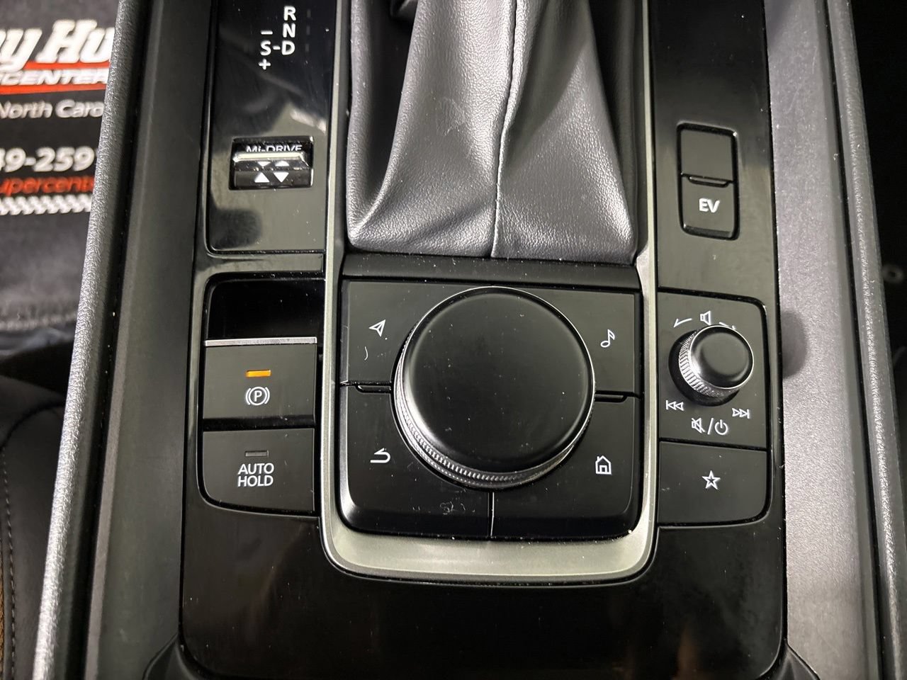 Used 2025 MAZDA CX-50 AWD 2.5 Hybrid w/ Premium Pkg image 18
