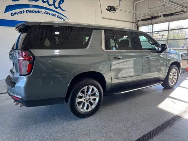 Used 2023 Chevrolet Suburban Premier AWD/4WD image 10