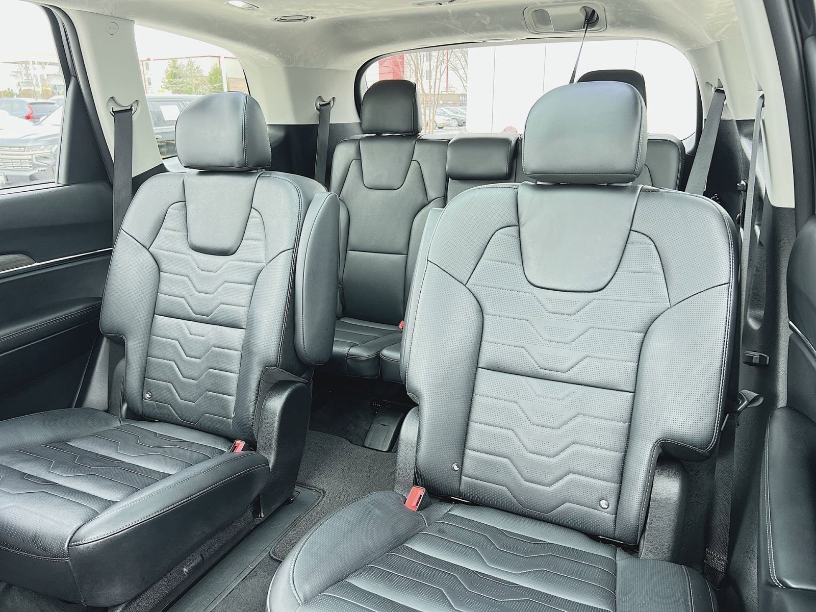 Used 2022 Kia Telluride SX w/ SX Prestige Package image 25