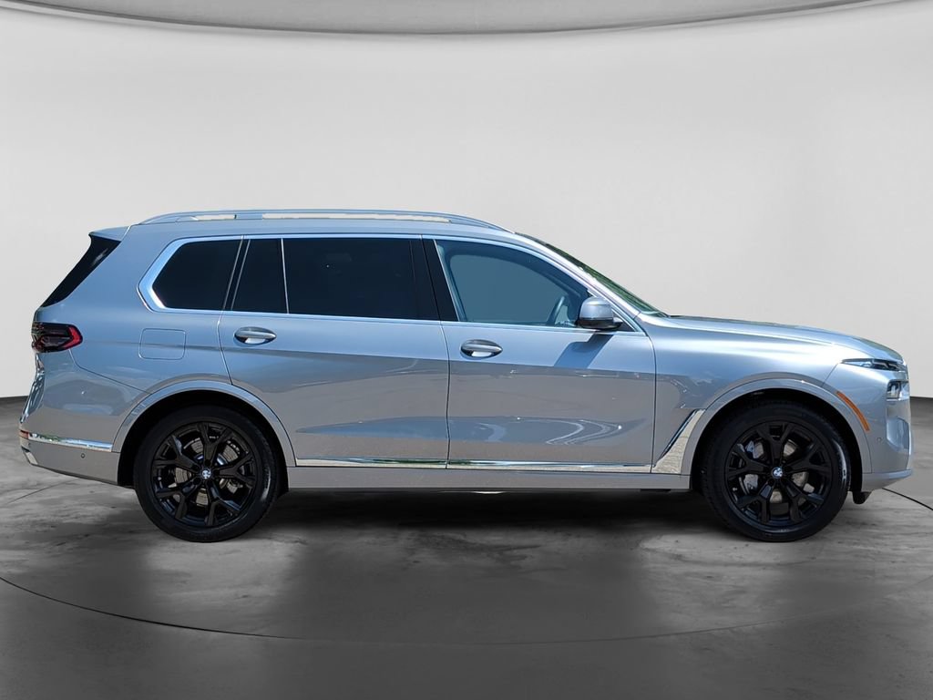 Used 2024 BMW X7 xDrive40i w/ Executive Package AWD/4WD image 8