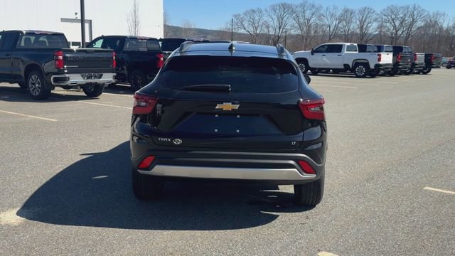 New 2026 Chevrolet Trax LT FWD image 7