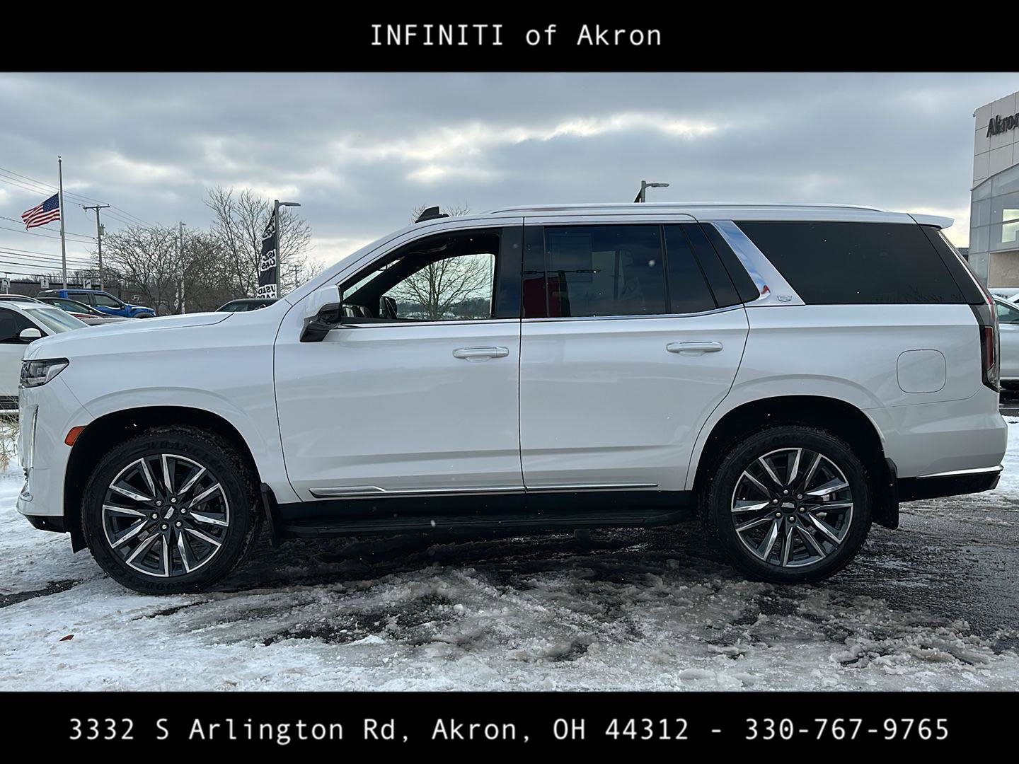 Used 2022 Cadillac Escalade Luxury image 8