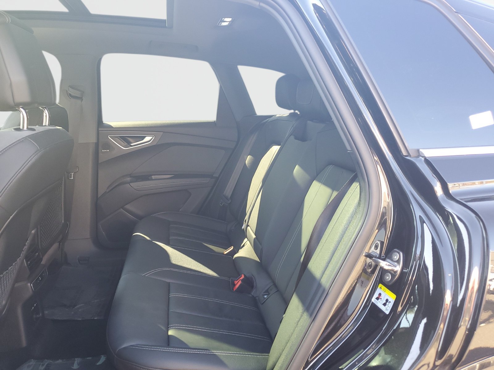 Used 2023 Audi Q4 e-tron Premium Plus w/ Premium Plus RWD image 13