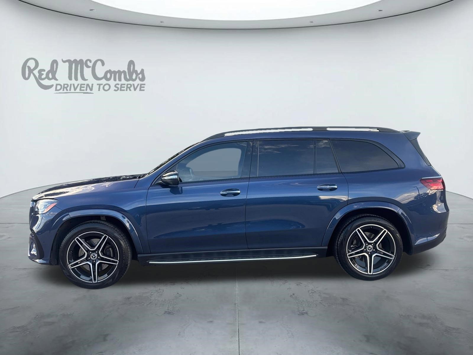 Used 2024 Mercedes-Benz GLS 450 4MATIC image 2